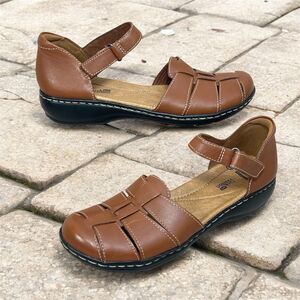Clarks Sandals Womens 7 Narrow Brown Leather Leisa Wave Fisherman Comfort Shoes
